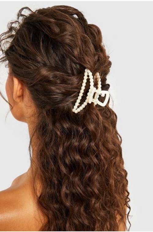 Curved Pearl Claw Clip - cream product thumbnail 2