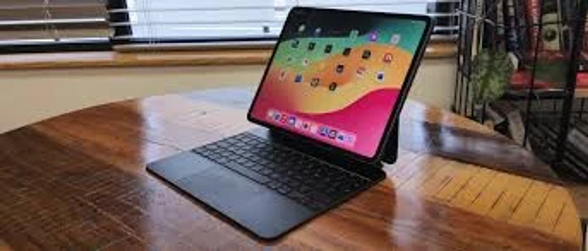 آيباد استوديو الفائق product thumbnail 2