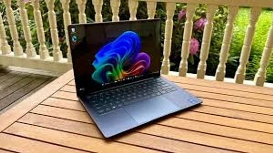 حاسوب محمول احترافي خفيف ٣٨ product thumbnail 2
