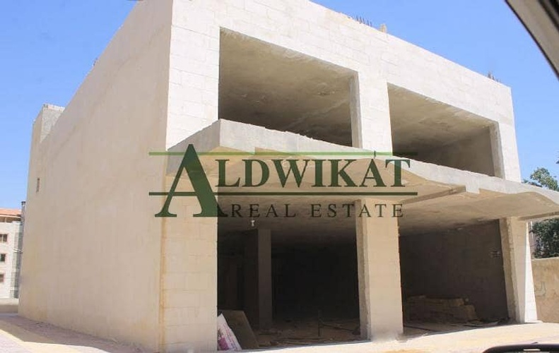 Commercial Complex for Rent in Rabia with a building area ​​672 M , land area ​​450 M