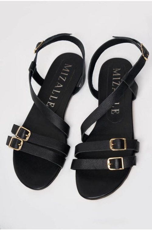 Mizalle Buckle Leather Sandals product thumbnail 4