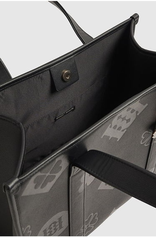 Black Logo Embossed Large Tote Bag Set product thumbnail 4