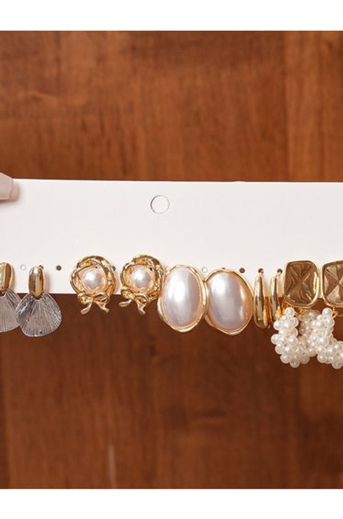 Set of 5 - Assorted Embellished Earrings product thumbnail 4