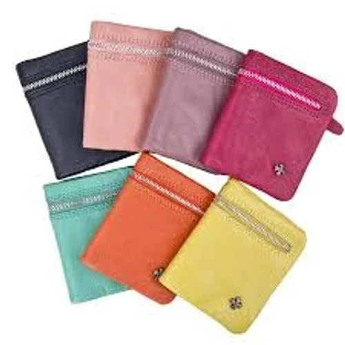 محفظة جلدية صغيرة للنساء product thumbnail 2